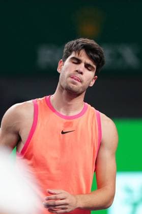 (241010) -- SHANGHAI, Oct. 10, 2024 -- Carlos Alcaraz reacts during the men s singles quarterfinal match between Carlos Alcaraz of Spain and Tomas Machac of the Czech Republic at the ATP, Tennis Herren World Tour Shanghai Masters tennis tournament in Shanghai, east China, Oct. 10, 2024. ) (SP)CHINA-SHANGHAI-TENNIS-ATP TOUR-SHANGHAI MASTERS(CN) XuxYanan 