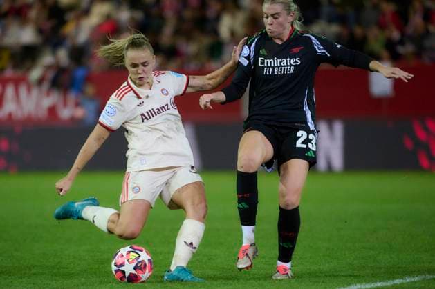 2024 25 UEFA Women™s Champions League FC Bayern Munich Women vs Arsenal WFC, Croup C, Matchday 1, Season 2024 2025, FC Bayern Munich Women vs Arsenal WFC, GER, 2024 10 09, FC Bayern Campus Munich, STANWAY Georgia FC Bayern Munich 31 , RUSSO Alessia Arsenal WFC 23 , sportworld Munich FC Bayern Campus Bayern Germany
