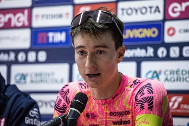 Neilson Powless in press conference, PK, Pressekonferenz during Gran Piemonte, Street Cycling race in Borgomanero, Italy, October 10 2024  Copyright: xTommasoxBerardi IPAxSportx xipa-x xx IPA_50496361 IPA_Agency_IPA50496361