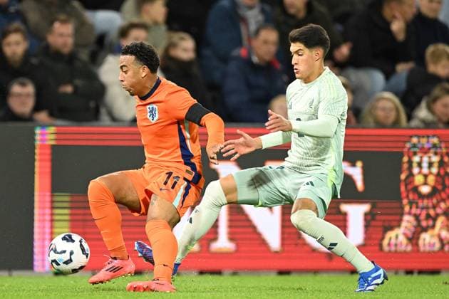 ALMELO - (l-r), Myron van Brederode of Holland U21, U 21 Jose Castillo of Mexico U21 during the friendly Interland match between Netherlands O21 and Mexico O21 at the Erve Asito stadium on Oct. 10, 2024 in Almelo, Netherlands. ANP Hollandse Hoogte International Friendly, Länderspiel, Nationalmannschaft 2024 25 xVIxANPxSportx xGerritxvanxKeulenxIVx 510552030 originalFilename: 510552030.jpg