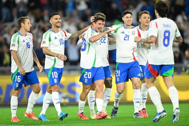 Italy v Belgium - UEFA Nations League 10 10 2024 ROME, ITALY - OCTOBER 10 : The team of Italy celebrates after the 1-0 goal of Cambiaso Andrea defender of Italy during the 2024 - 2025 UEFA Nations League - League phase League A Group A2 match between Italy and Belgium at the Stadio Olympico on October 10, 2024 in Rome, Italy, 10 10 2024 Rome Italy  Copyright: xNicoxVereeckenx