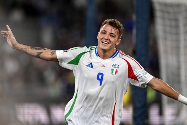 Db Roma 10 10 2024 - Nations League Italia-Belgio foto Daniele Buffa Image nella foto: esultanza gol Mateo Retegui 