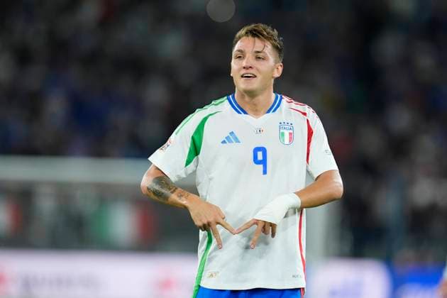 Mateo Retegui (Italy) celebrates after scoring his team s second goal, UEFA Nations League 2024 25 League A Group A2, Italy v Belgium, Stadio Olimpico, October 10, 2024, Rome, Italy.