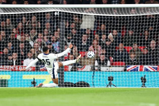 England gegen Griechenland 10. Oktober 2024, London Internationaler Fußball, UEFA Nations™s League England gegen Griechenland Levi Colwill von England klärt den Ball von der Linie Foto Charlotte Wilson Abseits London UK  Copyright: xCharlottexWilsonx xOffsidexOffside