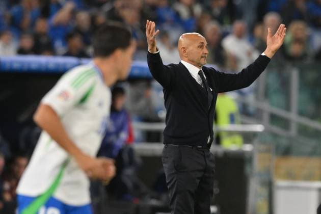10th October 2024; Stadio Olimpico, Rome, Italy; International Football UEFA Nations League, Group 2, Italy versus Belgium; Luciano Spalletti head coach of Italy gestures to a decision on the field  ActionPlus12702257 AllShotLive