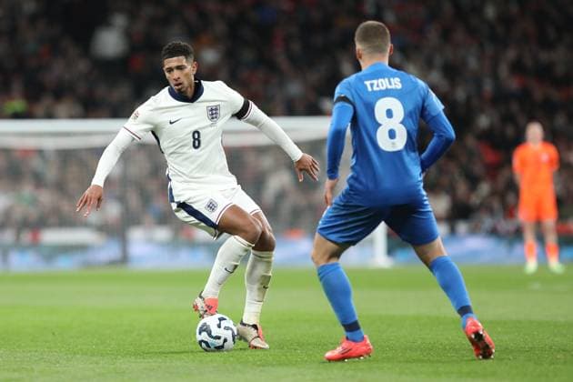 Jude Bellingham of England on the ball during the UEFA Nations League match between England and Greece at Wembley Stadium, London, England on 10 October 2024. Copyright: xJoshuaxSmithx 41930044
