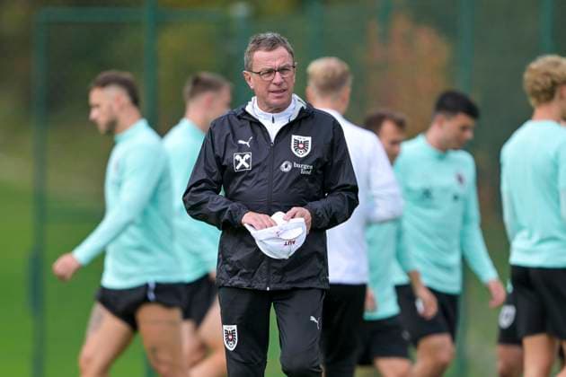 SOCCER - OEFB, training WINDISCHGARSTEN,AUSTRIA,11.OCT.24 - SOCCER - OEFB, Oesterreichischer Fussball-Bund, training Team AUT. Image shows head coach Ralf Rangnick (AUT).  GEPAxpictures xChristianxMoser
