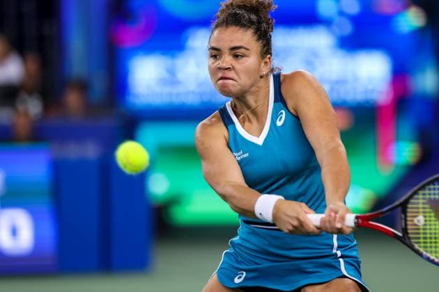 WUHAN, CHINA - OCTOBER 11: Jasmine Paolini of Italy competes in the Women s Singles Quarterfinal match against Zheng Qinwen of China on day seven of 2024 Wuhan Open at Optics Valley International Tennis Center on October 11, 2024 in Wuhan, Hubei Province of China.  Copyright: xVCGx 111523247143