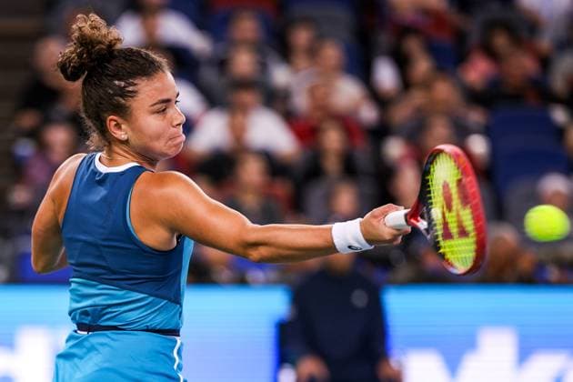 WUHAN, CHINA - OCTOBER 11: Jasmine Paolini of Italy competes in the Women s Singles Quarterfinal match against Zheng Qinwen of China on day seven of 2024 Wuhan Open at Optics Valley International Tennis Center on October 11, 2024 in Wuhan, Hubei Province of China.  Copyright: xVCGx 111523243307