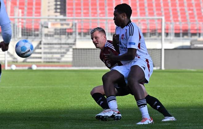 12 10 2024 Soccer season 2024 2025 Test match friendly match preparation match 1 FC Nuremberg FCN Club Internal test match xwoxzix Uche Textor U19 FCN in front of Florian Pick 7, 1 FC Nuremberg FCN