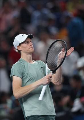 (241012) -- SHANGHAI, Oct. 12, 2024 -- Jannik Sinner celebrates after the men s singles semifinal match between Jannik Sinner of Italy and Tomas Machac of the Czech Republic at the ATP, Tennis Herren World Tour Shanghai Masters tennis tournament in Shanghai, east China, Oct. 12, 2024. ) (SP)CHINA-SHANGHAI-TENNIS-ATP TOUR-SHANGHAI MASTERS(CN) BaixXuefei 