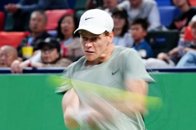 (241012) -- SHANGHAI, Oct. 12, 2024 -- Jannik Sinner hits a return during the men s singles semifinal match between Jannik Sinner of Italy and Tomas Machac of the Czech Republic at the ATP, Tennis Herren World Tour Shanghai Masters tennis tournament in Shanghai, east China, Oct. 12, 2024. ) (SP)CHINA-SHANGHAI-TENNIS-ATP TOUR-SHANGHAI MASTERS(CN) XuxYanan 