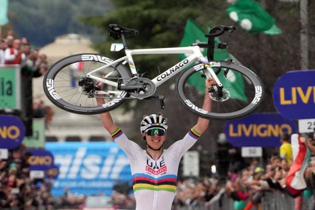 POGACAR Tadej wins the 118th edition of the Il Lombardia a 255 km one day race from Bergano to Como on October 12, 2024, Italy.  Copyright: xGianxMattiaxD Alberto LaPressex