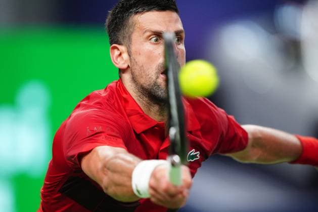 (241012) -- SHANGHAI, Oct. 12, 2024 -- Novak Djokovic hits a return during the men s singles semifinal match between Taylor Fritz of the United States and Novak Djokovic of Serbia at the ATP, Tennis Herren World Tour Shanghai Masters tennis tournament in Shanghai, east China, Oct. 12, 2024. ) (SP)CHINA-SHANGHAI-TENNIS-ATP TOUR-SHANGHAI MASTERS(CN) XuxYanan 