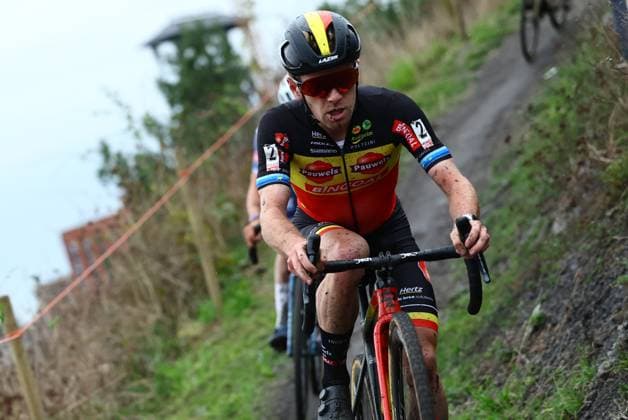 Belgian Eli Iserbyt pictured in action during the men elite race of the Exact Cross Beringen cyclocross cycling event, Saturday 12 October 2024 in Beringen, race 1 7 of the Exact Cross competition. DAVIDxPINTENS  x102387071x