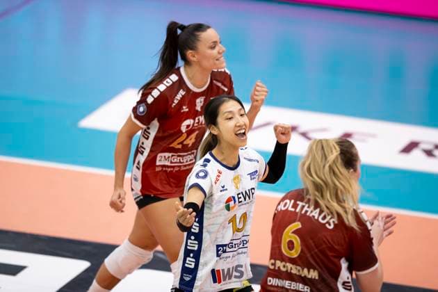 1 Volleyball Bundesliga Women Schwarz Weiss Erfurt vs SC Potsdam Erfurt 12 10 2024 Yurika Bamba 10 SC Potsdam 1 Volleyball Bundesliga Women Schwarz Weiss Erfurt vs SC Potsdam Riethsporthalle Erfurt 12 10 2024 Copyright: xBEAUTIFULxSPORTS Duehringx