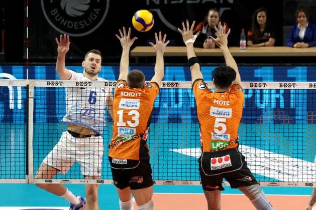 DEU, DVV, 1 VBL, BR Volleys vs Friedrichshafen, 12 10 2024, Max Schmeling Halle, Berlin, DEU, DVV, 1 VBL, BR Volleys vs Friedrichshafen, in the picture Ruben Schott BR Volleys 13 , Neheimjah Mote BR Volleys 5 , Michal Superlak Friedrichshafen 6 Photo Juergen Engler nordphoto GmbH nordphotoxGmbHx xEngler nph00076