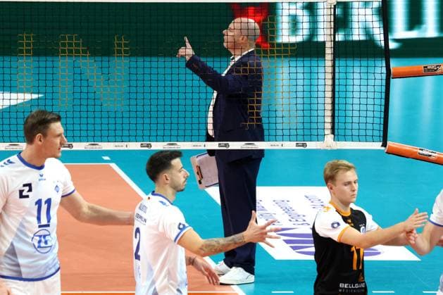 DEU, DVV, 1 VBL, BR Volleys vs Friedrichshafen, 12 10 2024, Max Schmeling Halle, Berlin, DEU, DVV, 1 VBL, BR Volleys vs Friedrichshafen, in the picture coach Joel Banks BR Volleys photo Juergen Engler nordphoto GmbH nordphotoxGmbHx xEngler nph00076