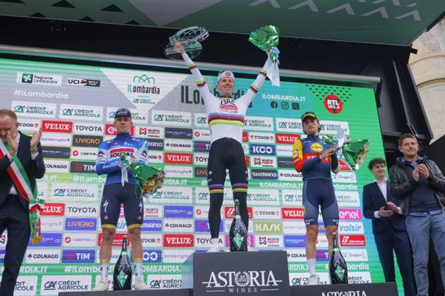 CICLISMO - Ciclismo Su Strada - Giro di Lombardia Il Lombardia 2024 - 118th Edition- Bergamo- Como, 252 km- Italy- 12-10-2024 during Giro di Lombardia, Street Cycling race in Bergamo, Italy, October 12 2024 Bergamo Italy  Copyright: xIPAxSport ABACAx