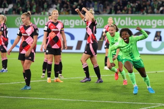 Sport Bilder des Tages VfL vs. Bayern, BL Frauen Wolfsburg, 12.10.2024, FUßBALL - VfL Wolfsburg vs. FC Bayern München, Google Pixel Frauen-Bundesliga, Saison 2024 25. Lineth Beerensteyn (VfL Wolfsburg) nach ihrem Tor zum 2:0 Wolfsburg *** VfL vs Bayern, BL Frauen Wolfsburg, 12 10 2024, FUßBALL VfL Wolfsburg vs FC Bayern München, Google Pixel Frauen Bundesliga, Saison 2024 25 Lineth Beerensteyn VfL Wolfsburg after her goal for 2 0 Wolfsburg