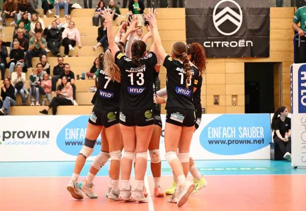 12 10 2024, xmohx, Frauen Volleyball 2 Bundesliga Frauen Süd, ProWin Volleys TV Holz Neuseeland Volleys Markkleeberg emspor, v l Holz celebrates a point win DFL DFB REGULATIONS PROHIBIT ANY USE OF PHOTOGRAPHS as IMAGE SEQUENCES and or QUASI VIDEO Saarbrücken