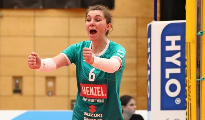 12 10 2024, xmohx, Frauen Volleyball 2 Bundesliga Frauen Süd, ProWin Volleys TV Holz Neuseeland Volleys Markkleeberg emspor, v l Franziska Nitsche Markk celebrates a point win DFL DFB REGULATIONS PROHIBIT ANY USE OF PHOTOGRAPHS as IMAGE SEQUENCES and or QUASI VIDEO Saarbrücken