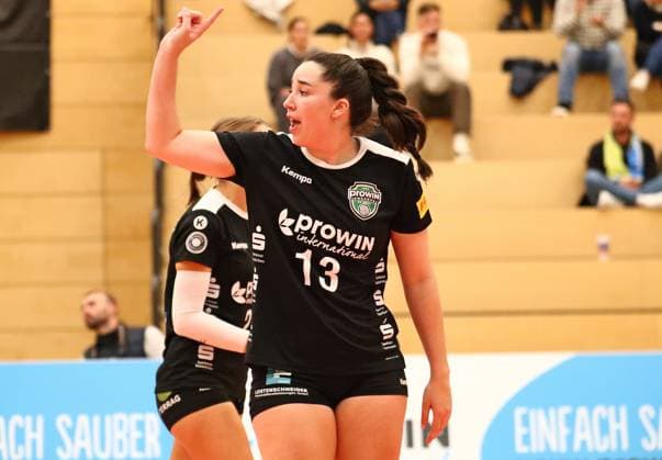 12 10 2024, xmohx, Frauen Volleyball 2 Bundesliga Frauen Süd, ProWin Volleys TV Holz Neuseeland Volleys Markkleeberg emspor, v l Micaela Stevens Holz celebrates the victory DFL DFB REGULATIONS PROHIBIT ANY USE OF PHOTOGRAPHS as IMAGE SEQUENCES and or QUASI VIDEO Saarbrücken