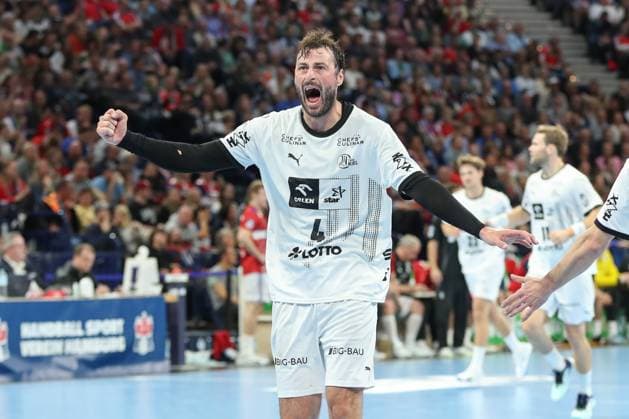 11 10 2024, xgox, Handball Daikin, HBL Handball Sport Verein Hamburg THW Kiel emspor, v l Domagoj Duvnjak Kiel, 4 jJubel, Torjubel, jubelt über das Tor, celebrate the goal, celebration Hamburg