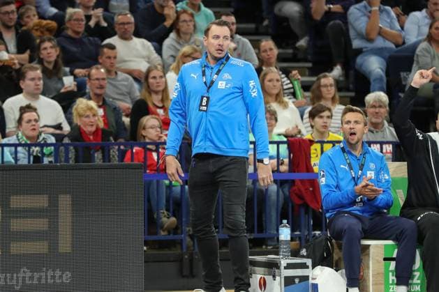 11 10 2024, xgox, Handball Daikin, HBL Handball Sport Verein Hamburg THW Kiel emspor, v l Filip Jicha Kiel, Coach Hamburg