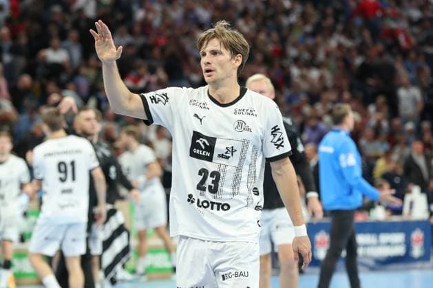 11 10 2024, xgox, Handball Daikin, HBL Handball Sport Verein Hamburg THW Kiel emspor, v l Rune Dahmke Kiel, 23 Hamburg