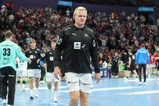 11 10 2024, xgox, Handball Daikin, HBL Handball Sport Verein Hamburg THW Kiel emspor, v l Patrick Wiencek Kiel, 17 Hamburg
