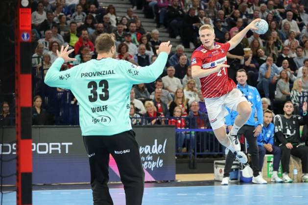 11 10 2024, xgox, Handball Daikin, HBL Handball Sport Verein Hamburg THW Kiel emspor, v l Frederik Bo Andersen Hamburg, 21 throws goal, Torschuetze, erzielt Tor, Treffer, scores the goal Hamburg