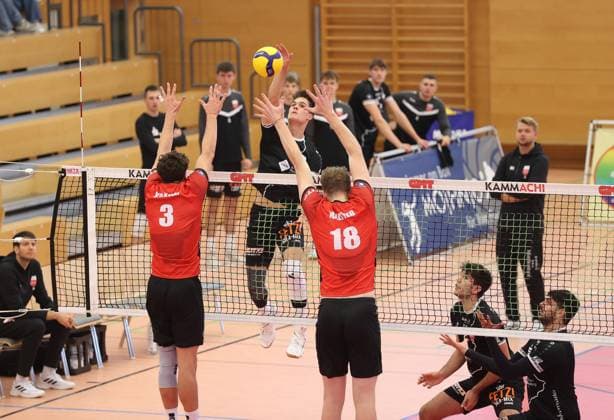 David Dornauf TV Rottenburg, 05 , Elias Walther TV Buehl, 18 , Fynn Kraemer TV Buehl , 03 , GER, TV Buehl vs TV Rottenburg, Volleyball, Men, Regional Cup, 13 10 2024 GER, TV Buehl vs TV Rottenburg, Volleyball, Men, Regional Cup, 13 10 2024 Buehl Copyright: xEibner-Pressefoto FrankxSeiterx EP_EER