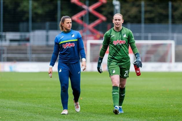 Google Pixel Frauen Bundesliga, 1 FC Köln TSG Hoffenheim 13 10 2024 Martina Tufekovic TSG Hoffenheim, 1 , Laura Dick TSG Hoffenheim, 21 Google Pixel Frauen Bundesliga, 1 FC Köln TSG Hoffenheim, Köln, Franz Kremer Stadion DFB REGULATIONS PROHIBIT ANY USE OF PHOTOGRAPHS AS IMAGE SEQUENCES AND OR QUASI VIDEO Copyright: xBEAUTIFULxSPORTS Wunderlx