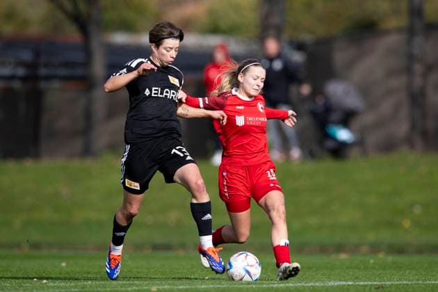 Regionalliga Nordost Frauen 1 FFV Erfurt vs 1 FC Union Berlin ll Erfurt 13 10 2024 Sandra Weihmann 13 1 FC Union Berlin II vs Kira Hasenbein 15 1 FFV Erfurt Regionalliga Nordost Frauen 1 FFV Erfurt vs 1 FC Union Berlin ll Hauptplatz Sportforum Johannesplatz Erfurt 13 10 2024 Copyright: xBEAUTIFULxSPORTS Duehringx