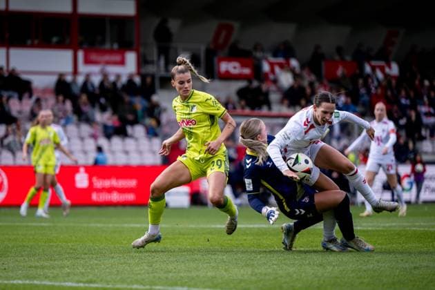 Selina Cerci TSG Hoffenheim, 29 in a duel with Sara Agrez FC Koeln, 04 , Josefine Osigus FC Koeln, 24 , GER, 1 FC Koeln vs TSG 1899 Hoffenheim, Football Google Pixel Womens Bundesliga, Matchday 6, Season 2024 2025, 13 10 2024 DFB regulations prohibit any use of photographs as image sequences and or quasi video GER, 1 FC Koeln vs TSG 1899 Hoffenheim, Fußball Google Pixel Frauen Bundesliga, 6 Spieltag, Saison 2024 2025, 13 10 2024 Koeln Copyright: xEibner-Pressefoto Memmlerx EP_MMR