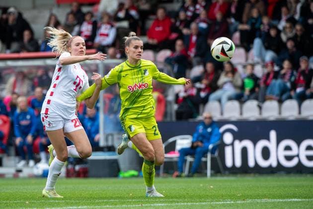 Selina Cerci TSG Hoffenheim, 29 in duel with Janina Hechler FC Koeln, 28 scores the goal to 0 2, GER, 1 FC Koeln vs TSG 1899 Hoffenheim, Football Google Pixel Womens Bundesliga, Matchday 6, Season 2024 2025, 13 10 2024 DFB regulations prohibit any use of photographs as image sequences and or quasi video GER, 1 FC Koeln vs TSG 1899 Hoffenheim, Football Google Pixel Womens Bundesliga, Matchday 6, Season 2024 2025, 13 10 2024 Koeln Copyright: xEibner-Pressefoto Memmlerx EP_MMR