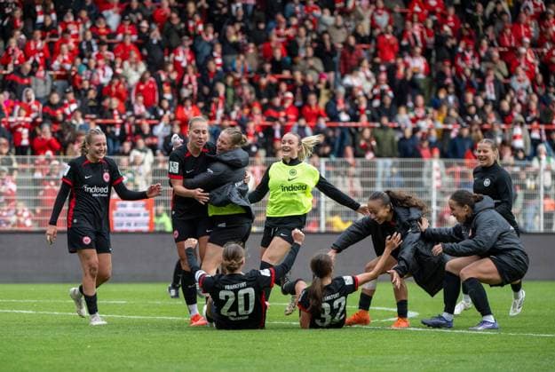 Soccer, Women, Season 2024 2025, 2 Womens Bundesliga 7 Matchday , 1 FC Union Berlin FC Eintracht Frankfurt II, Frankfurt cheers after the final whistle, 13 10 2024, Copyright: xMatthiasxKochx