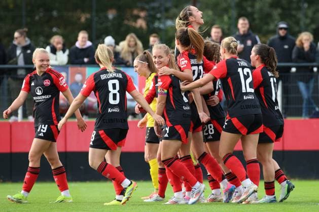 13 10 2024 Soccer Season 2024 2025 2 Women Soccer Bundesliga 07 Matchday 1 FC Nürnberg FCN Club Clubfrauen SV Weinberg Sportfoto Zink DaEn xdcxdex