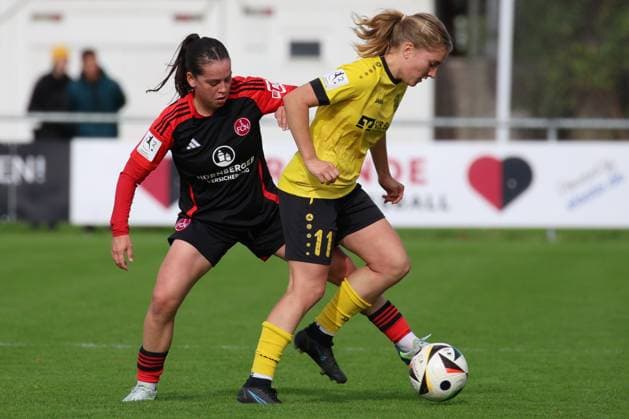 13 10 2024 Soccer Season 2024 2025 2 Women Soccer Bundesliga 07 Matchday 1 FC Nürnberg FCN Club Clubfrauen SV Weinberg Sportfoto Zink DaEn xdcxdex Jonna Brengel 17, 1 FC Nürnberg FCN , Marlene Ganßer 11, SV Weinberg