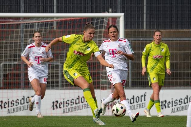 Köln, Germany, October 13th 2024 Melissa Kössler (25 Hoffenheim) and Laura Feiersinger (27 Koeln) in action during the Google Pixel Frauen-Bundesliga between 1. FC Köln and TSG Hoffenheim at Franz-Kremer-Stadion in Köln, Germany. Qianru Zhang (Qianru Zhang SPP) Copyright: xQianruxZhang SPPx spp-en-QiZh-DSC_5198-Enhanced-NR