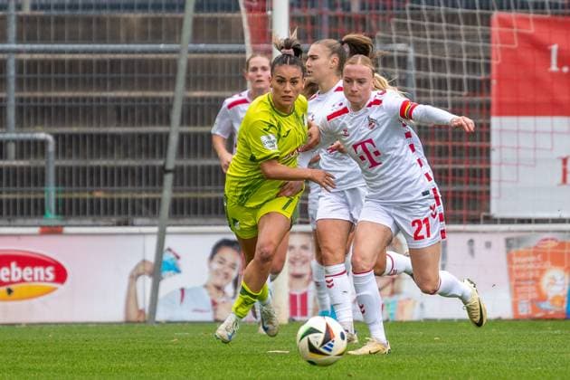 13 10 2024, Soccer Google Pixel Womens Bundesliga, Season 2024 2025, 06 Matchday, 1 FC Köln TSG Hoffenheim at Franz Kremer Stadium in Cologne duel between Ereleta Memeti TSG Hoffenheim, 07 and Anna Gerhardt 1 FC Koeln, 21 Important note In accordance with the regulations of the DFL German Football League and the DFB German Football Association, it is prohibited to utilize or have utilized photographs taken in the stadium and or of the match in the form of sequential images and or video-like photo series Foto Kirchner Media TH Copyright: xKirchner-Media THx