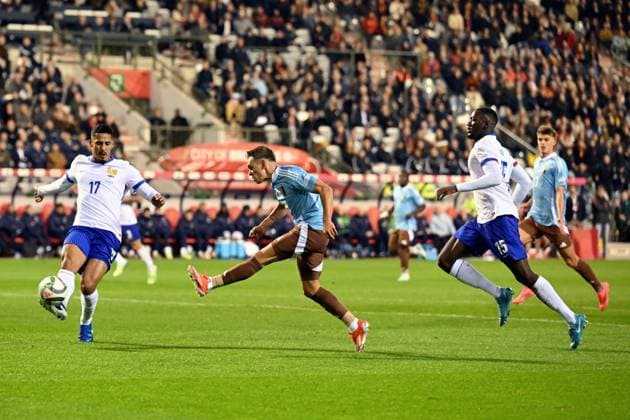BRUSSELS - (l-r) William Saliba of France, Leandro Trossard of Belgium, Ibrahima Konate of France during the UEFA Nations League match between Belgium and France at the King Baudouin Stadium on Oct. 14, 2024 in Brussels, Belgium. ANP Hollandse Hoogte UEFA Nations League 2024 25 League A Group A2 2024 25 xVIxANPxSportx xGerritxvanxKeulenxIVx 510901108 originalFilename: 510901108.jpg