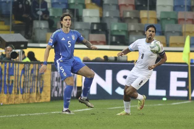 CALCIO - UEFA Nations League - Italy vs Israel Riccardo Calafiori of Italy play the ball during Italy vs Israel, matchday 4 of League A of Uefa Nations League 2025, game at Bluenergy stadium - stadio Friuli in Udine (UD), Italy, on October 14, 2024. Udine Italy  Copyright: xIPAxSport ABACAx