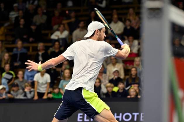 STOCKHOLM, SWEDEN 20241015 Nicolas Jarry, Chile hits the match ball in the meeting against Elias Ymer in the Nordic Open on Centre Court in Kungliga Tennishallen STOCKHOLM SWEDEN x10060x  Copyright: xHenrikxMontgomery TTx NORDIC OPEN TENNIS 2024