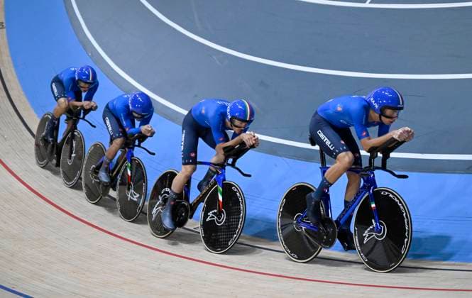 DK: 20241016 Ballerup, Danmark. UCI VM i Banecykling, dag 1. Kvalifikation, m¾nd Team Pursuit, Italien UK: 20241016 Ballerup, Denmark. UCI 2024 Track World Championships, day 1. Qualification, men team pursuit, Italy 