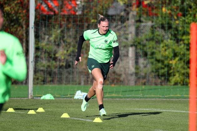VfL vs Olympique Lyon, CL Women, Preliminary Reports Wolfsburg, 16 10 2024, FOOTBALL VfL Wolfsburg vs Olympique Lyon, Group Round Champions League Women, Season 2024 25 VfL Wolfsburg Final Training, Alexandra Popp VfL Wolfsburg Wolfsburg Wolfsburg