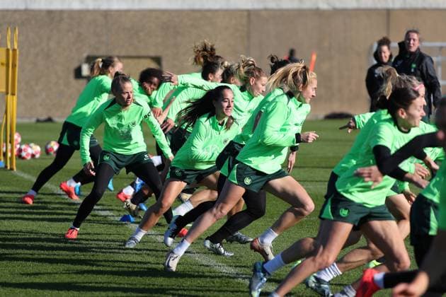 VfL vs Olympique Lyon, CL Women, Preliminary Reports Wolfsburg, 16 10 2024, FOOTBALL VfL Wolfsburg vs Olympique Lyon, Group Round Champions League Women, Season 2024 25 VfL Wolfsburg Final Training Wolfsburg