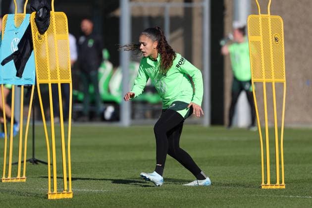 VfL vs Olympique Lyon, CL Women, Preliminary reports Wolfsburg, 16 10 2024, FOOTBALL VfL Wolfsburg vs Olympique Lyon, Group round Champions League Women, Season 2024 25 VfL Wolfsburg final training, Ariana Arias VfL Wolfsburg Wolfsburg Wolfsburg
