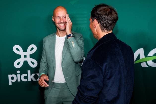 Wielerclub Wattage De Eddy s Award Show 2024 WILLEBROEK, BELGIUM - OCTOBER 16 : Boonen Tom and Vanthourenhout Sven pictured during the Wielerclub Wattage De Eddy s Award Show at the Carre on October 16, 2024 in Willebroek, Belgium, 16 10 2024 Willebroek Belgium  Copyright: xTomasxSiskx